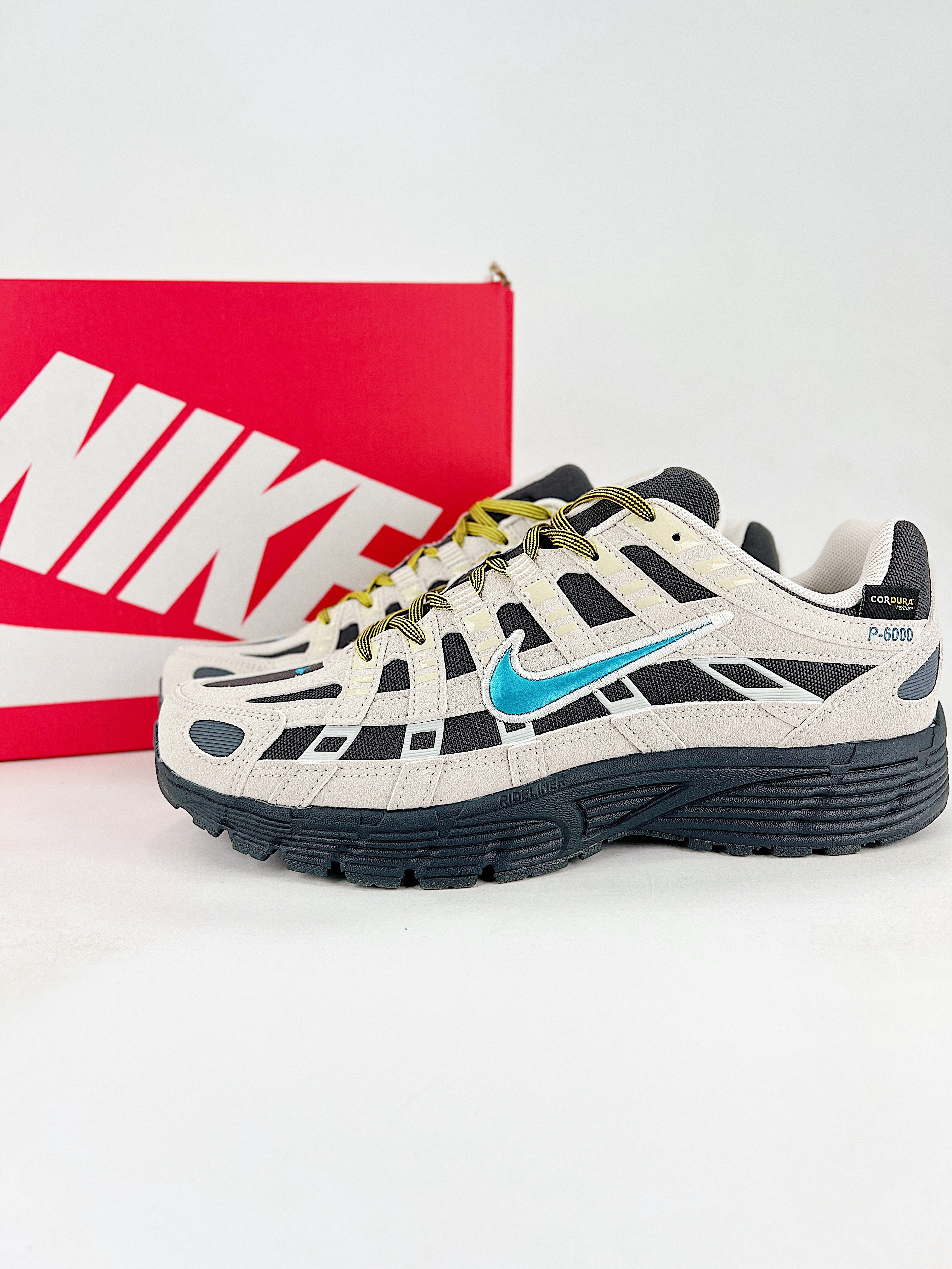 P-6000 – Beigie / Negro