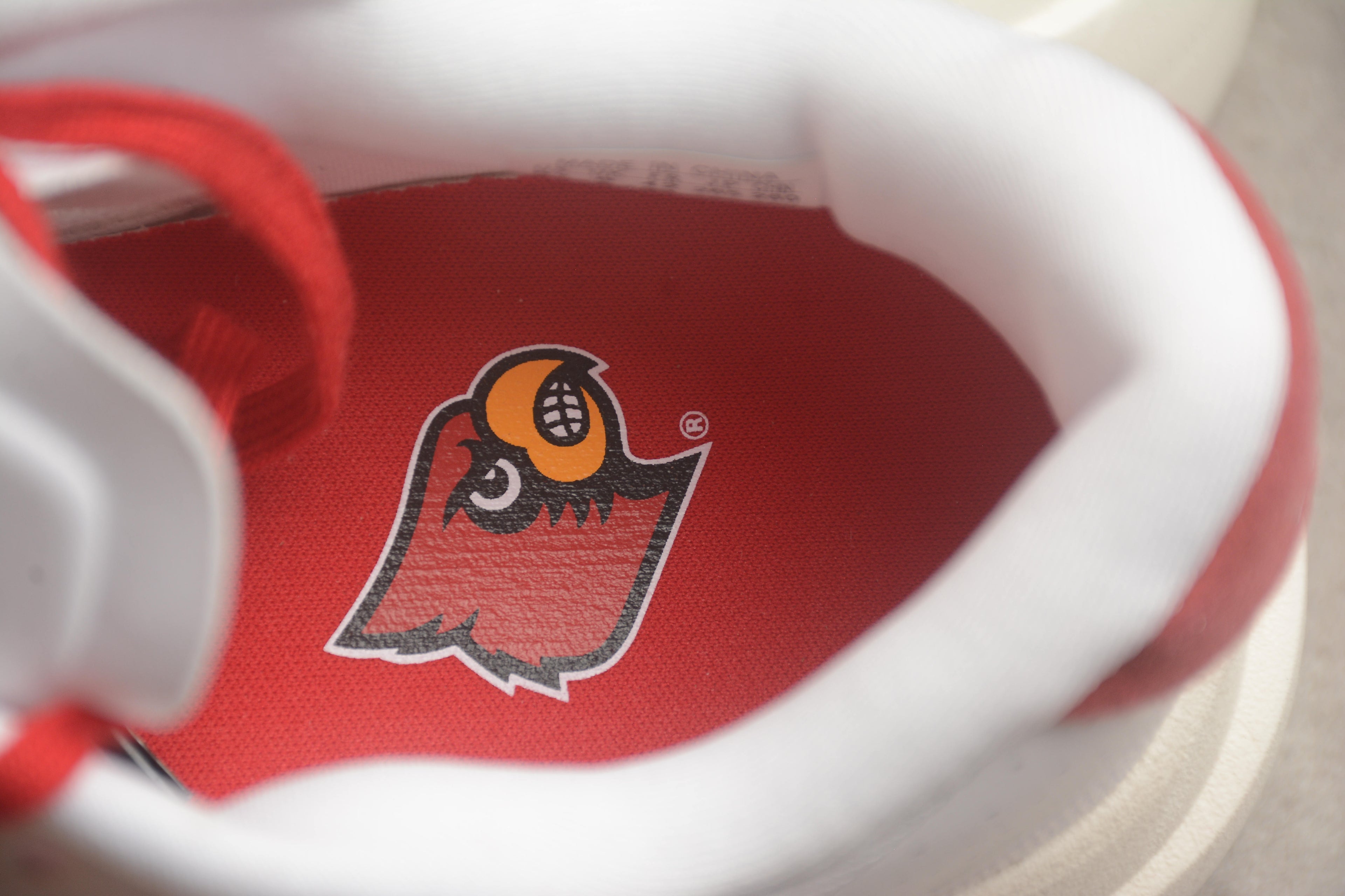 Adidas Adizero Evo SL – Blanco / Rojo Oscuro