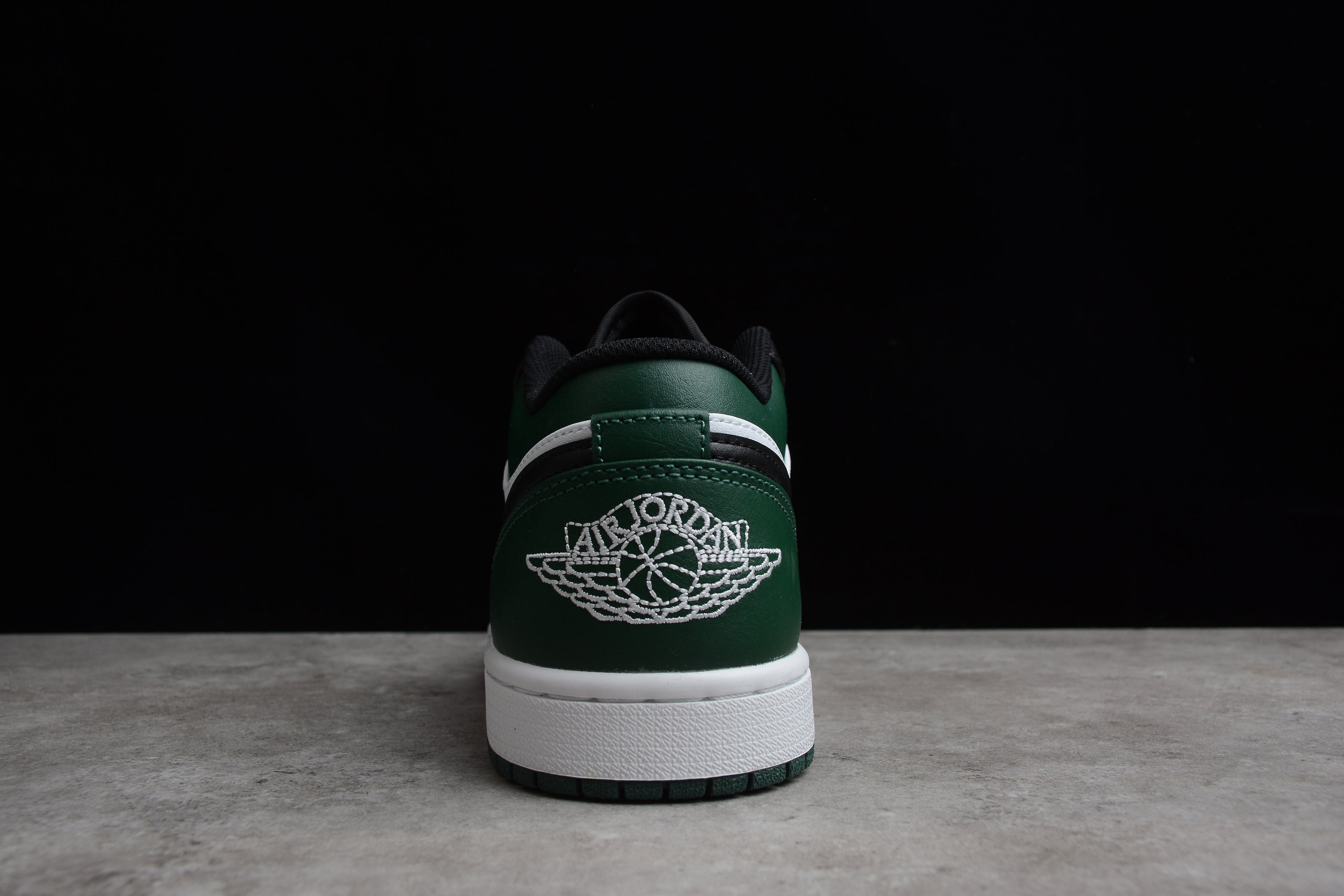 Jordan 1 Low – Verde / Negro / Blanco