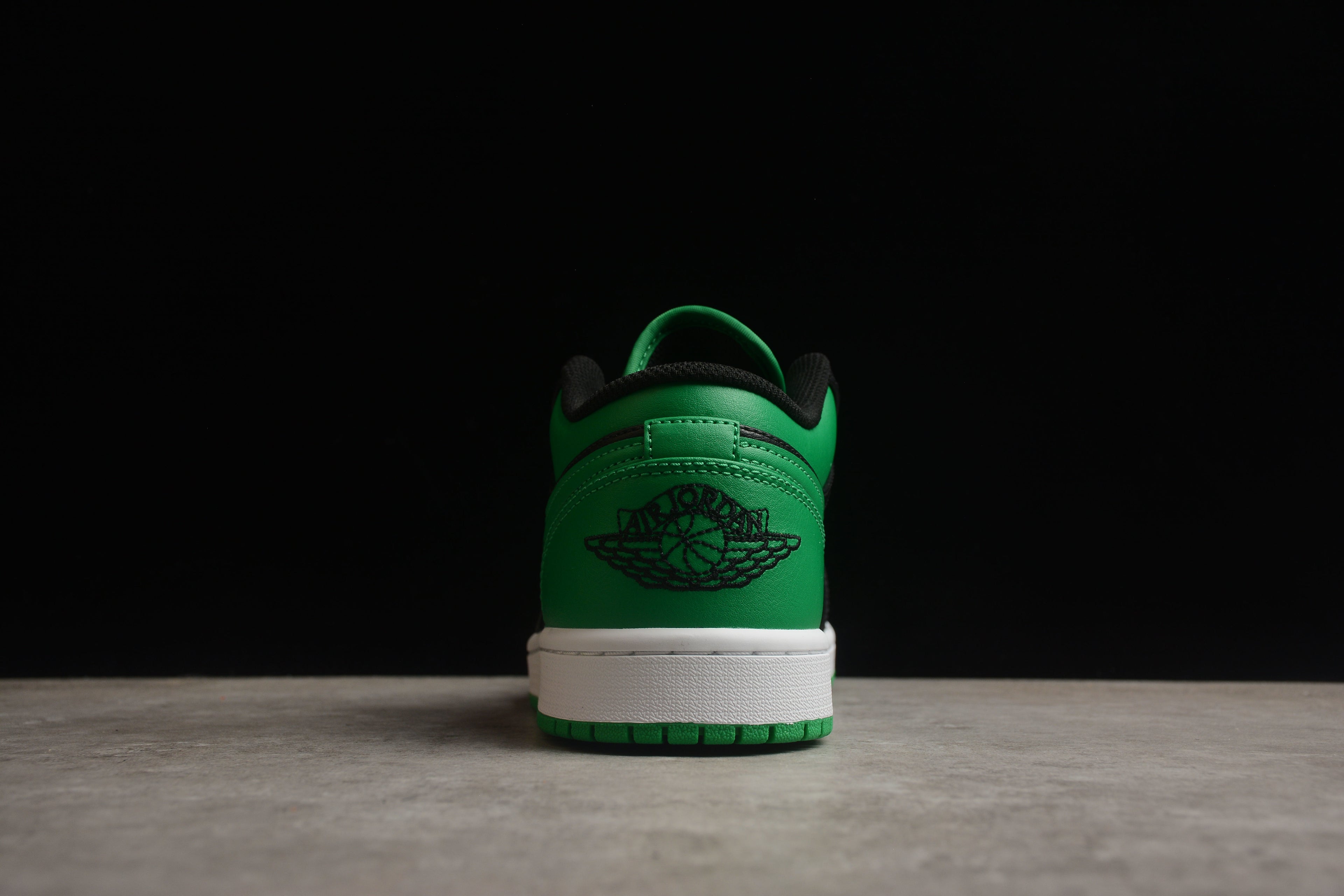 Jordan 1 Low – Verde / Negro