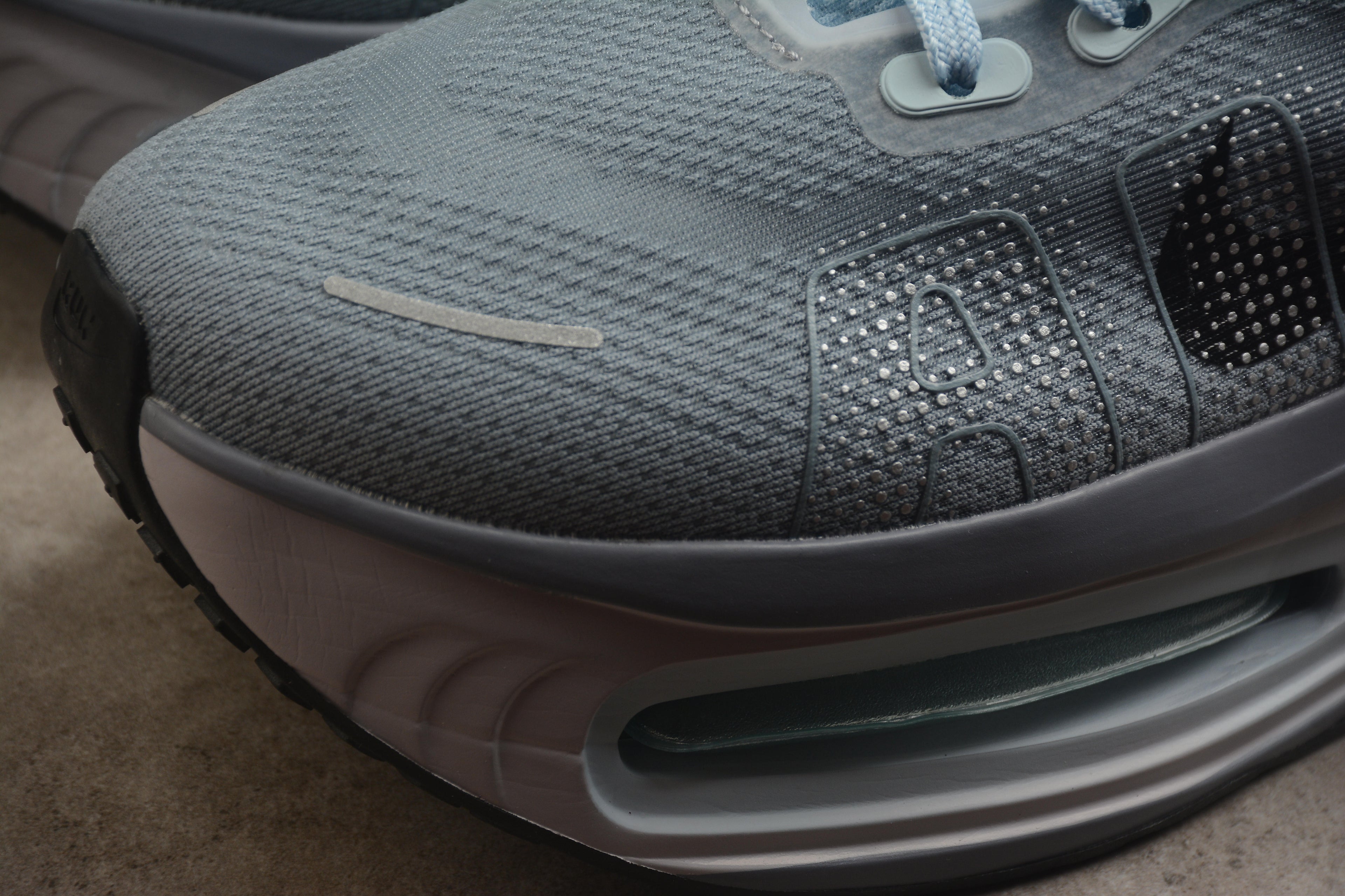 Vomero Premium – Gris