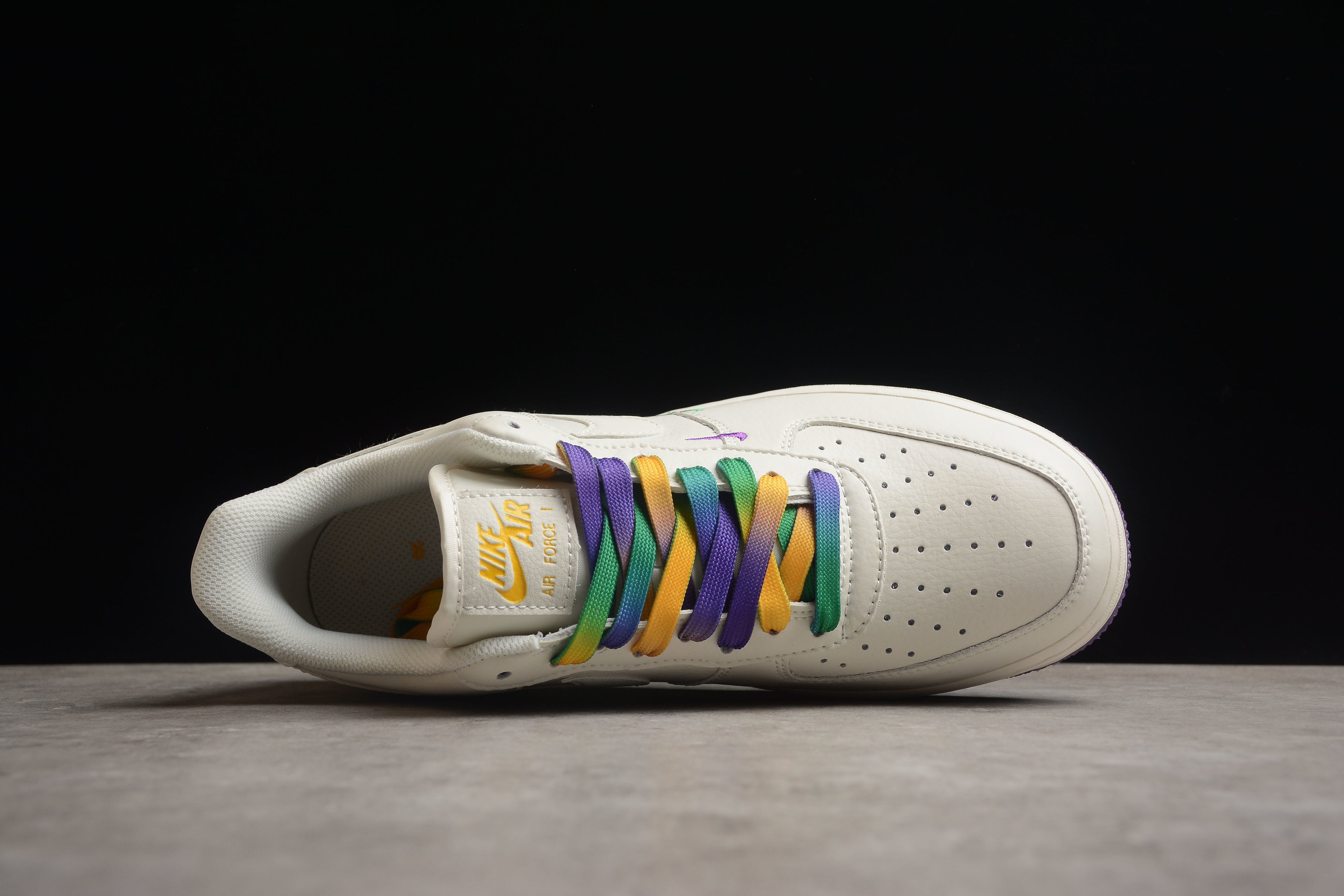 Nike Air Force 1 Low – Blanco / Verde / Lila