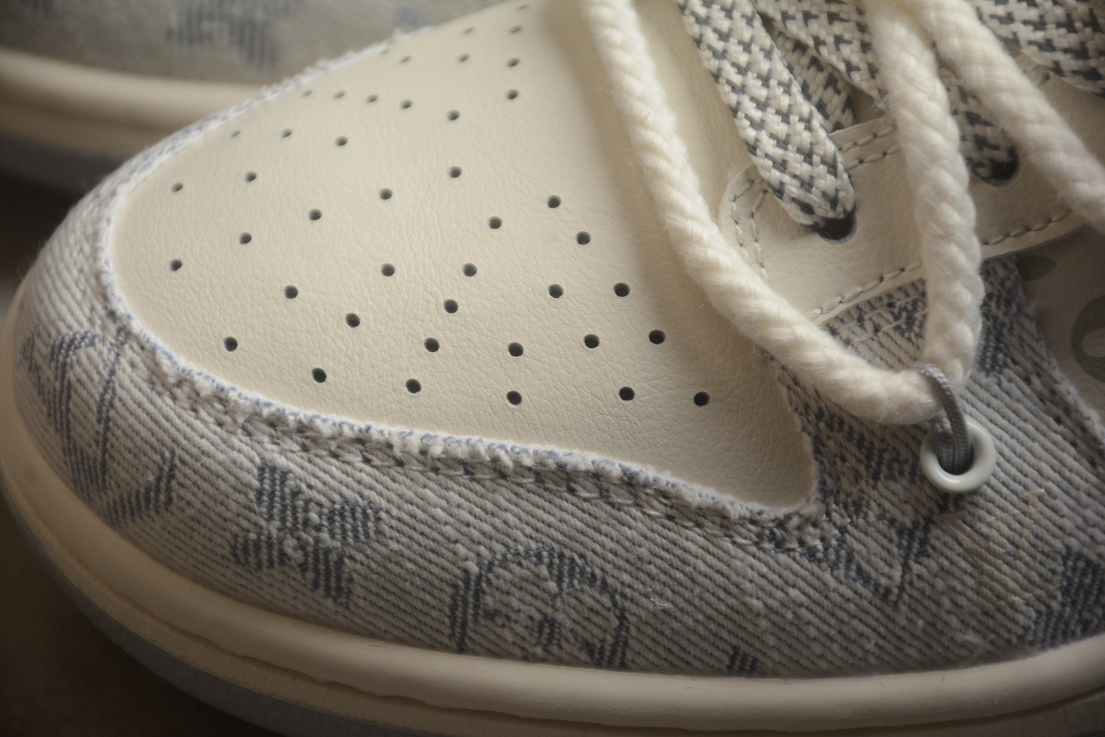 Dunk SB – Azul / Blanco LV