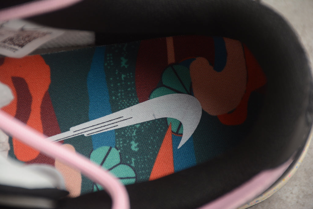 Dunk SB – Negro / Rosa