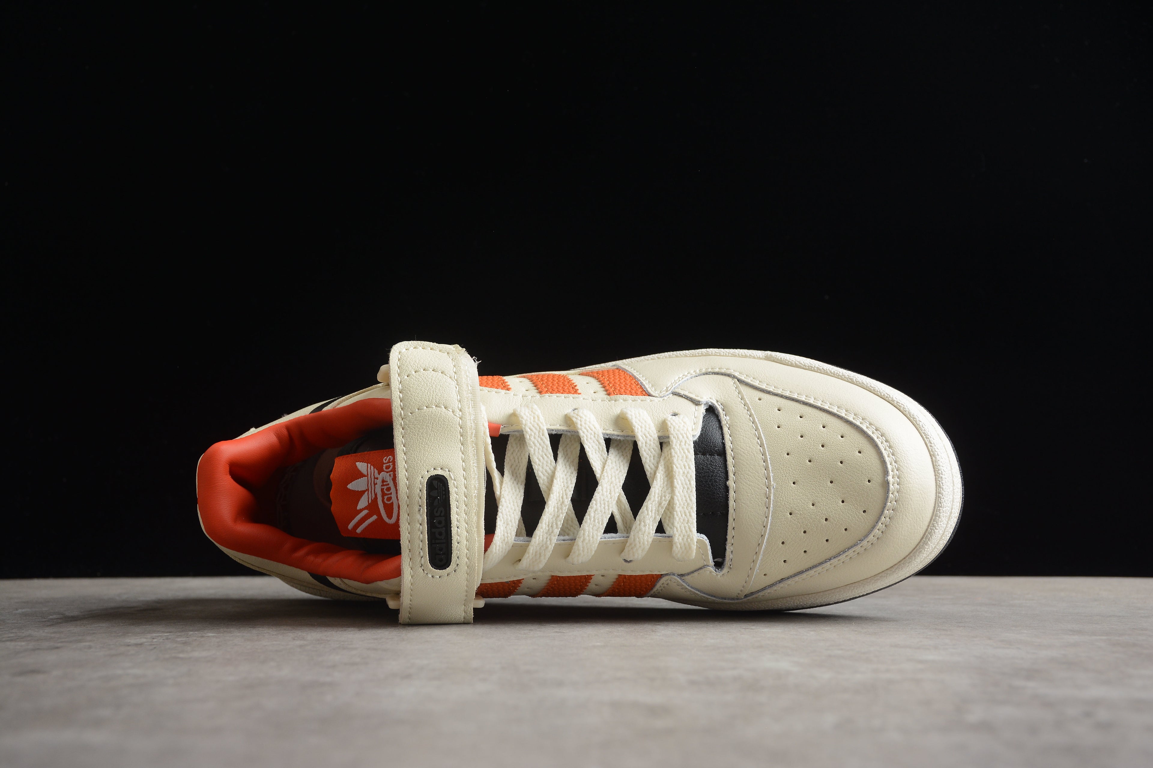 Adidas Forum – Beige / Naranja
