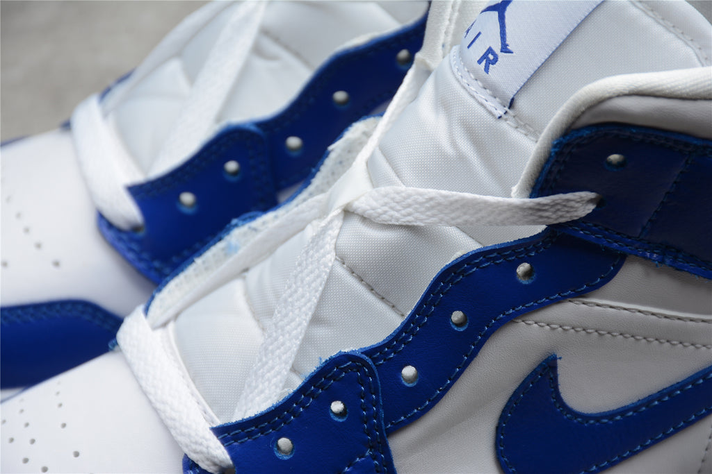 Air Jordan 1 Mid – Azul Oscuro / Blanco