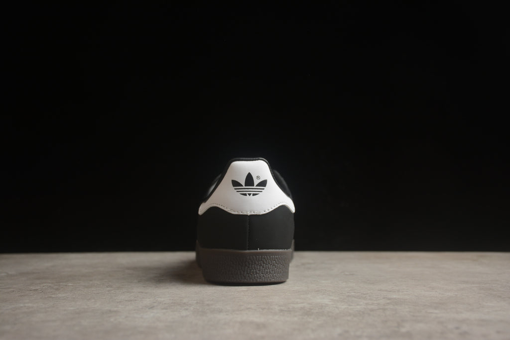 Adidas Gazelle – Negro / Blanco