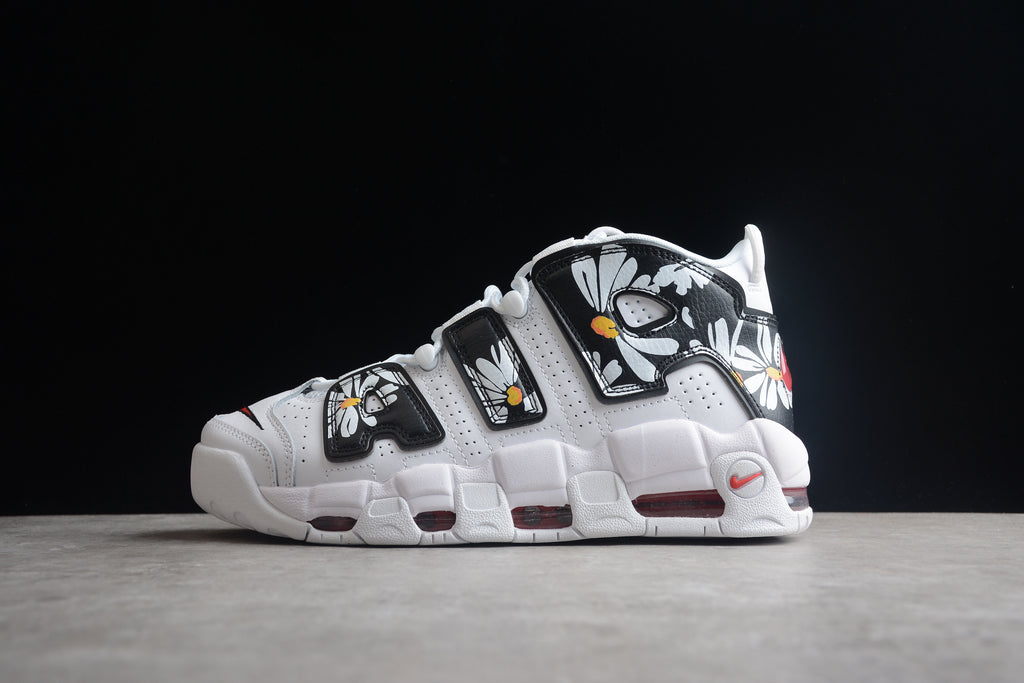Air More Uptempo – Blanco con Flores