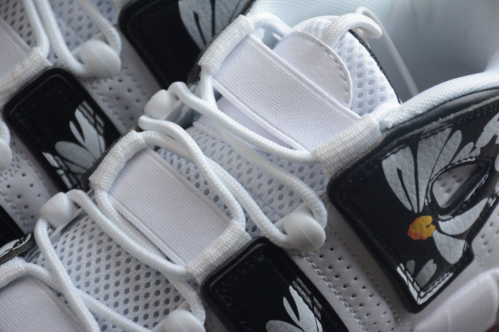 Air More Uptempo – Blanco con Flores