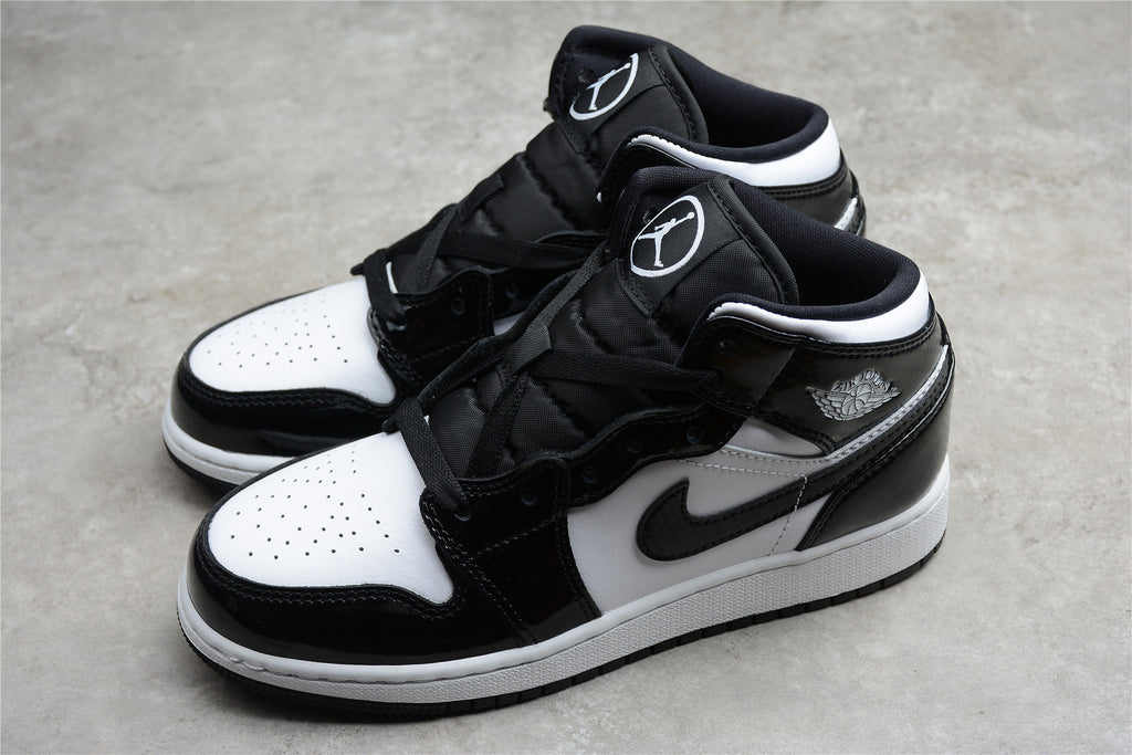 Air Jordan 1 Mid – Negro Brillante