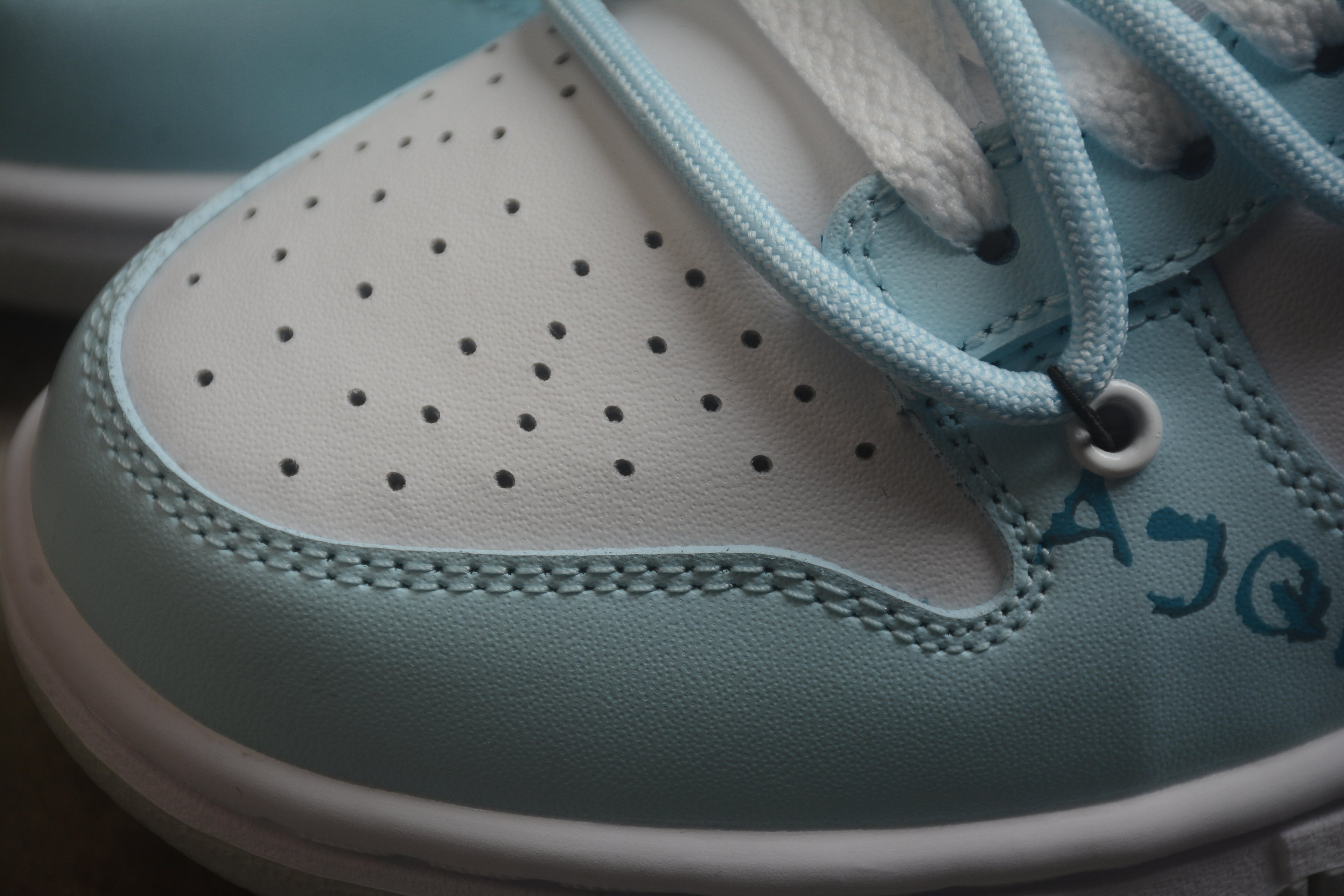 Dunk SB – Azul Claro / Blanco