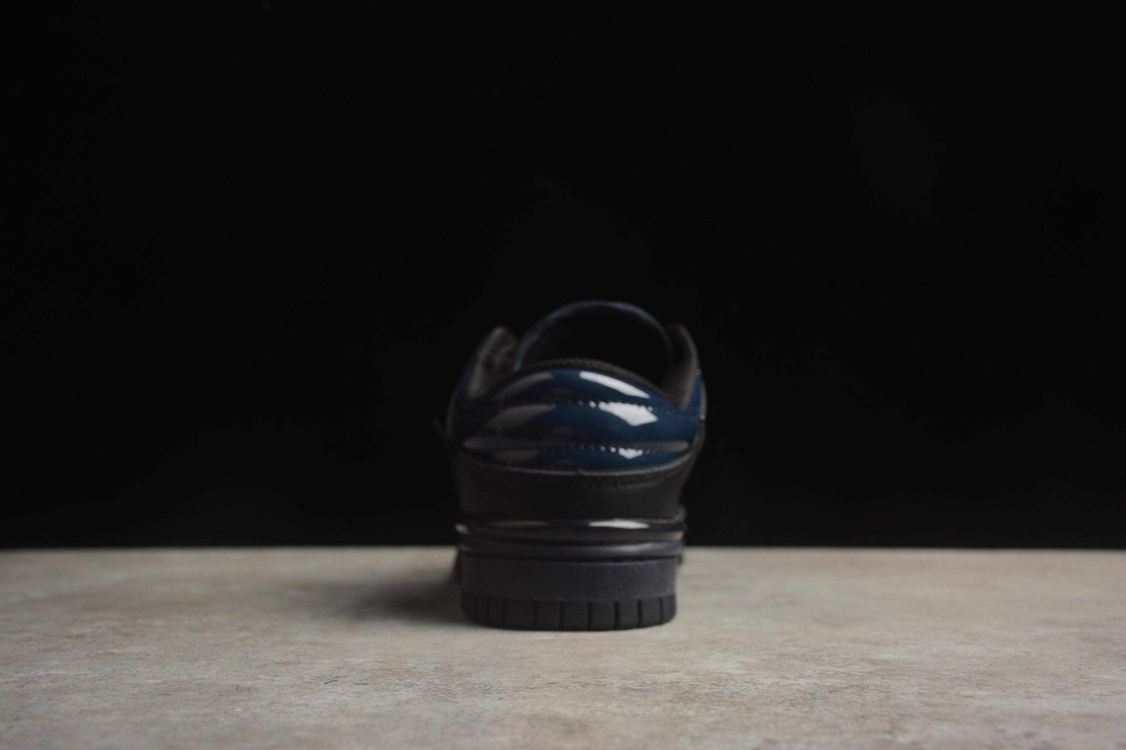 Dunk SB – Negro / Azul Oscuro
