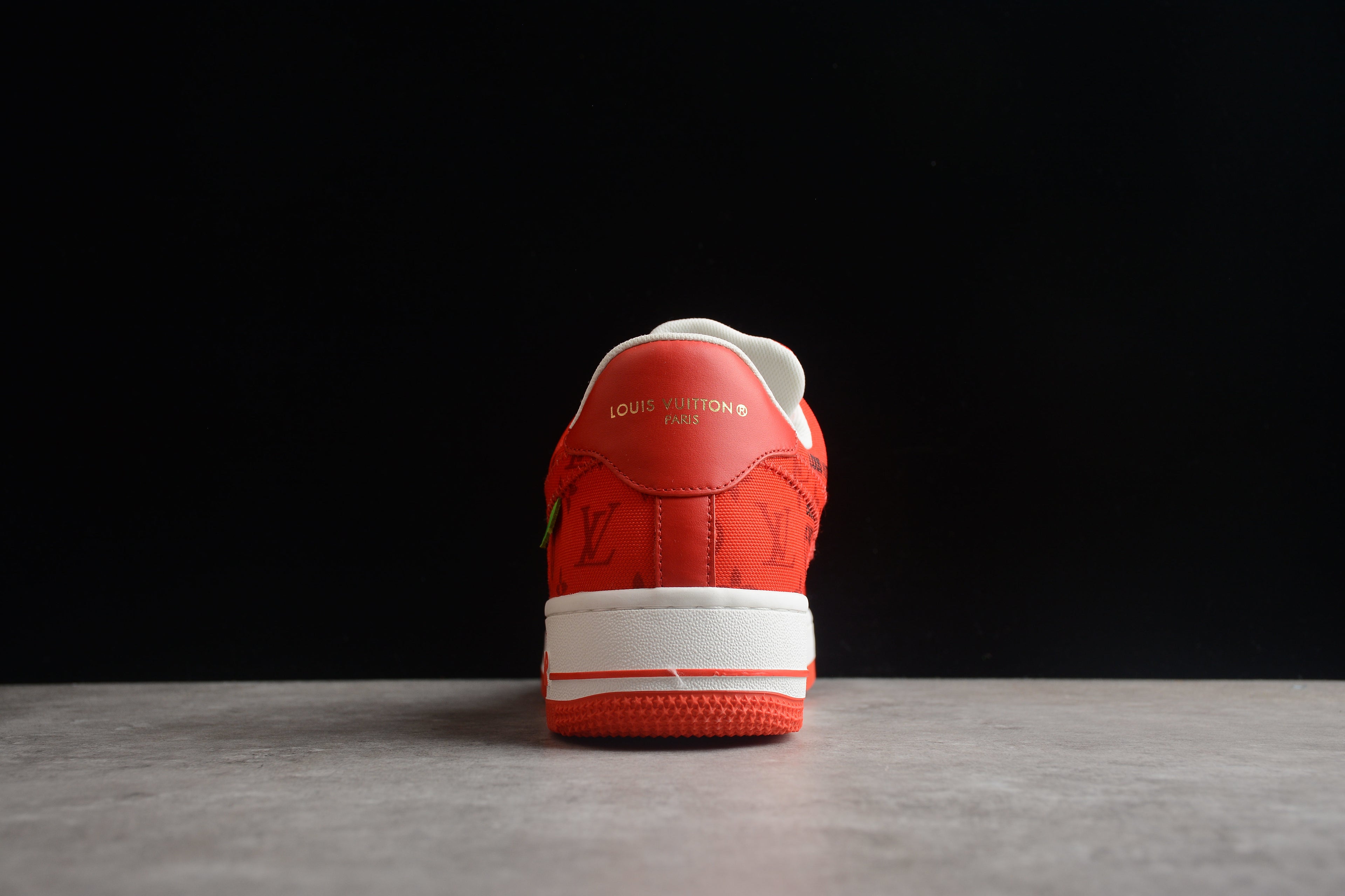 Air Force 1 Low LV – Blanco / Rojo