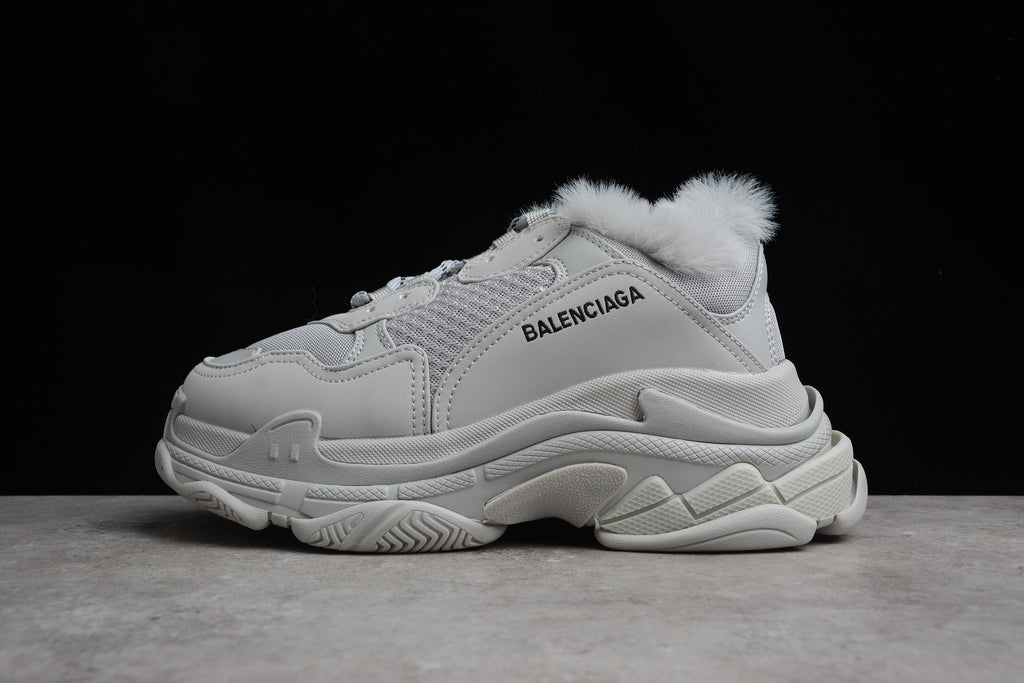 Balenciaga Triple S – Gris