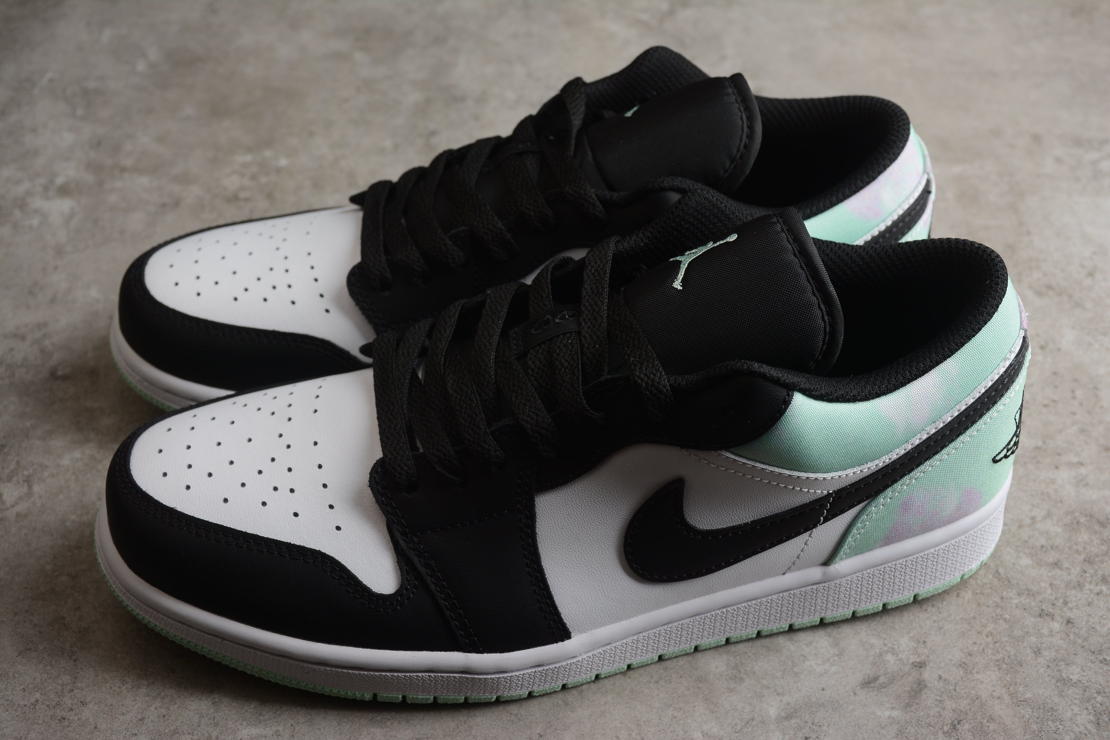 Jordan 1 Low – Turquesa / Negro / Blanco