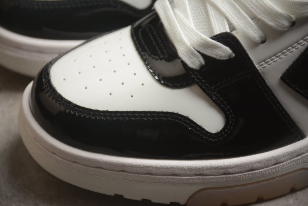 Off-White – Negro / Blanco