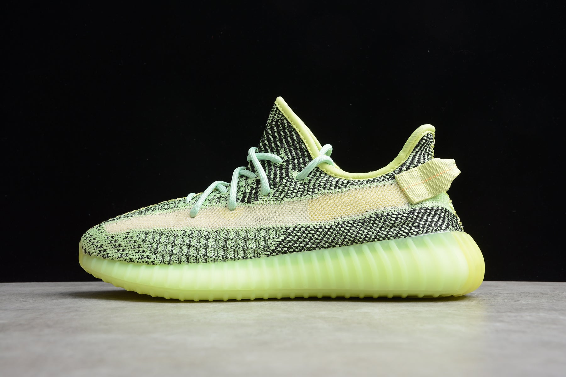Adidas Yeezy 350 – Fluorescente / Negro