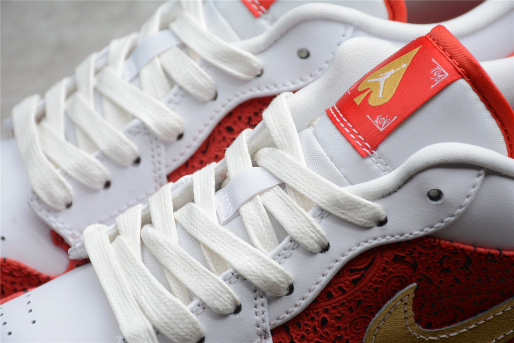 Jordan 1 Low – Rojo / Blanco / Dorado