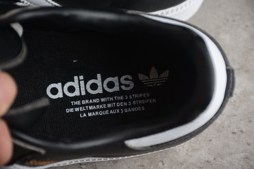 Adidas Samba – Negro/ Blanco