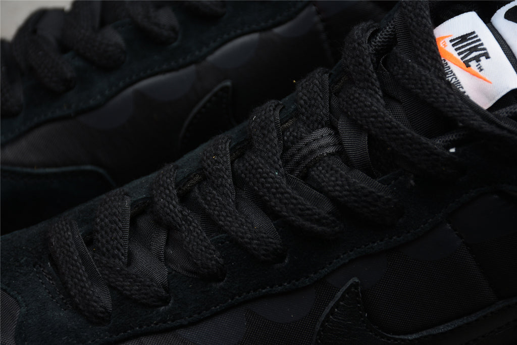 Sacai x VaporWaffle – Negro