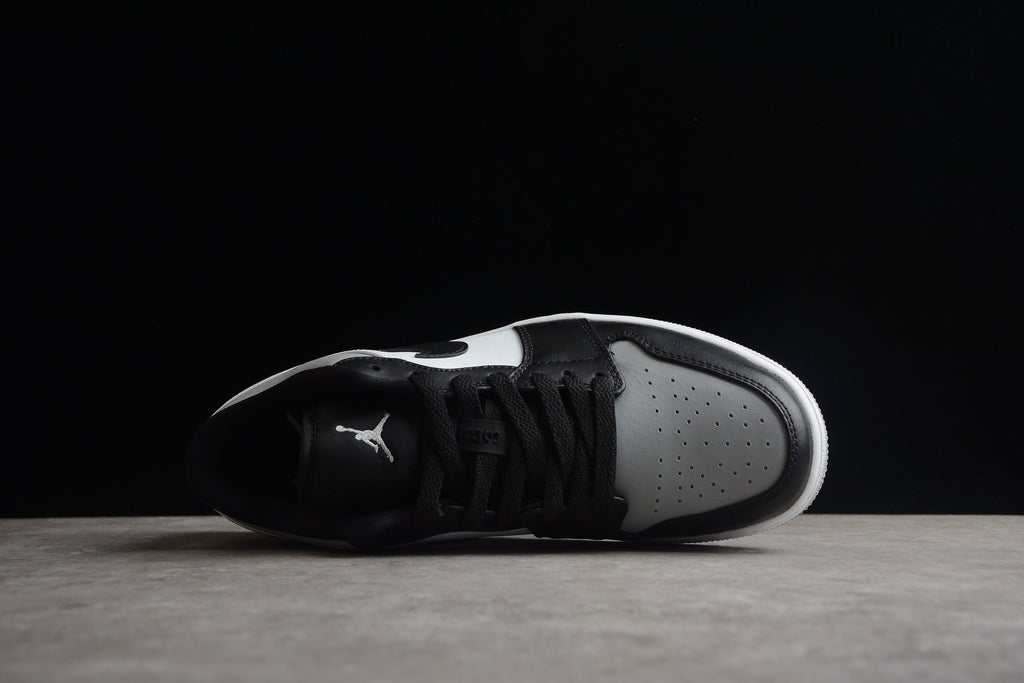 Jordan 1 Low – Beige / Negro / Blanco