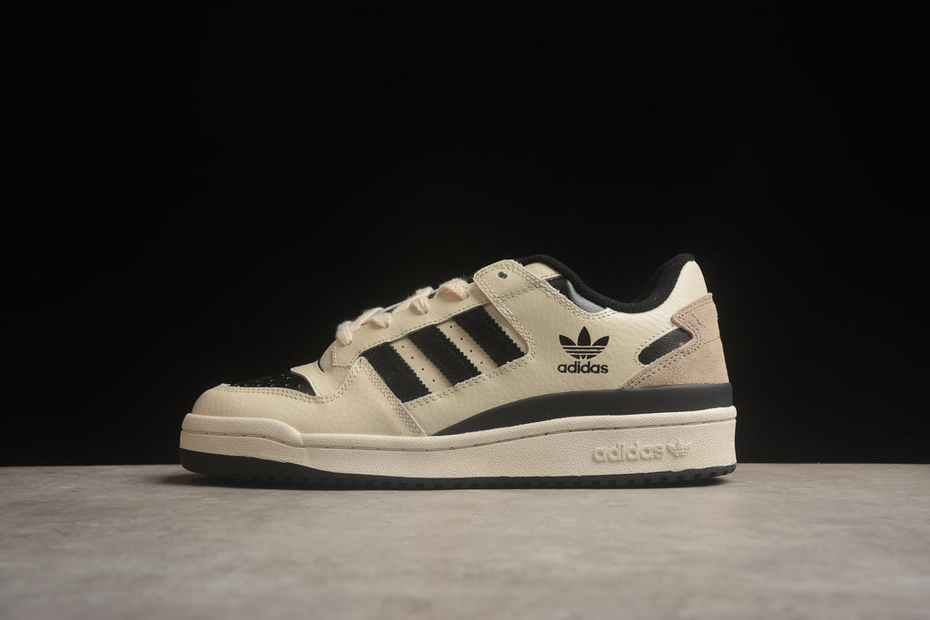 Adidas Forum – Beige / Negro