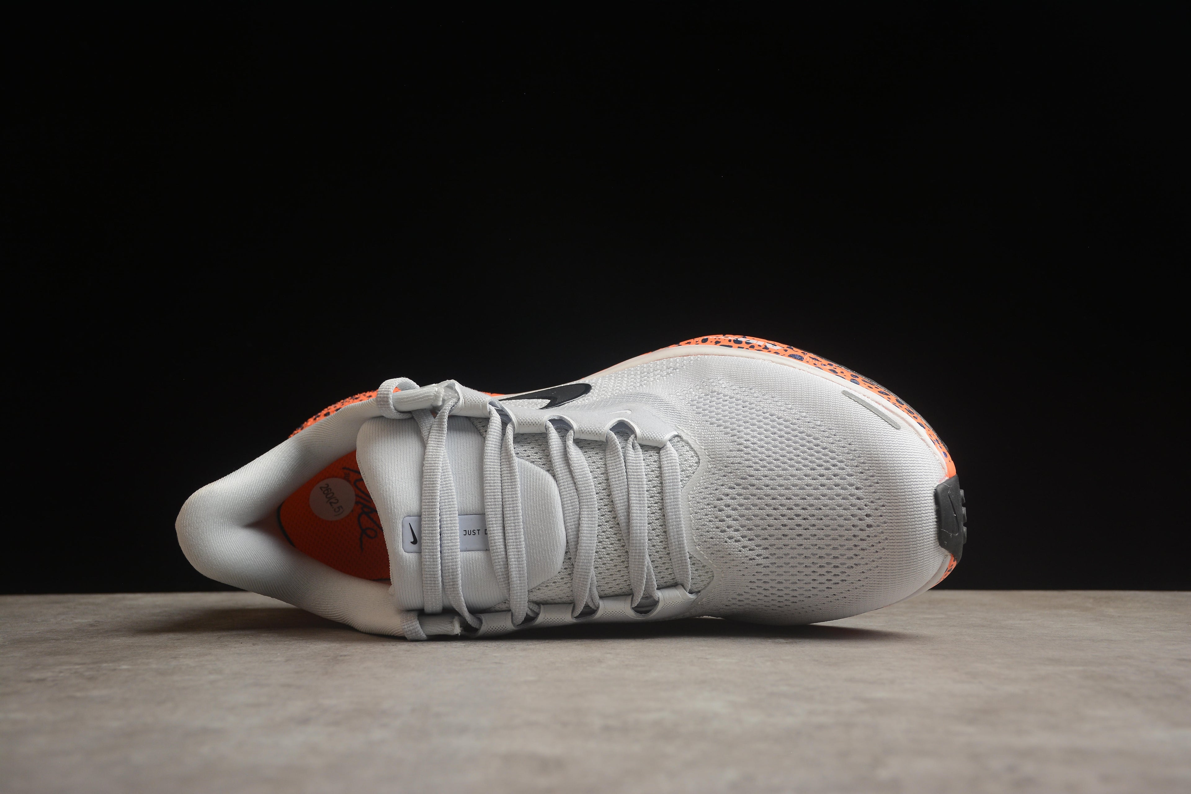 Pegasus 41 – Blanco / Rosa