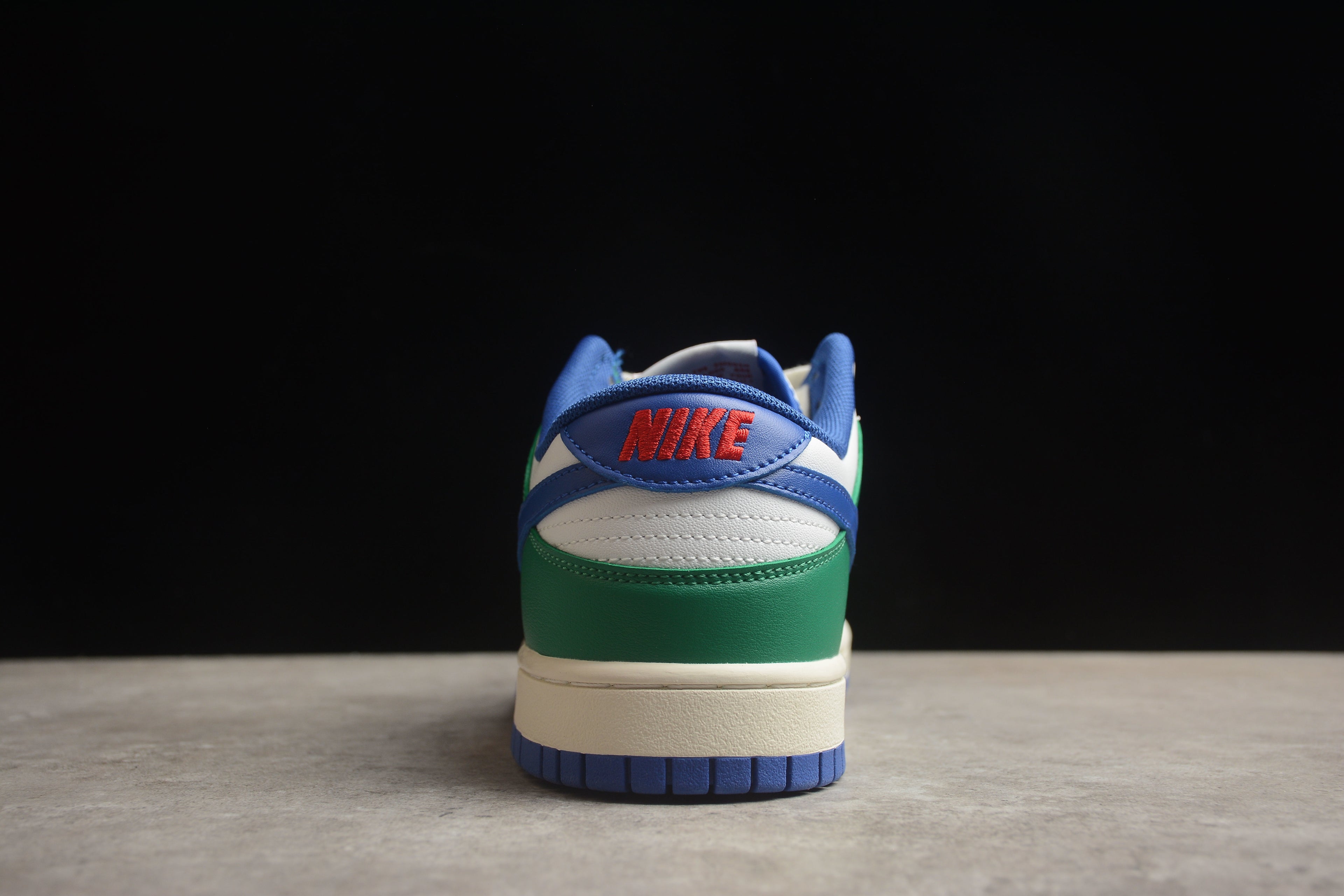 Dunk SB – Verde / Blanco / Azul