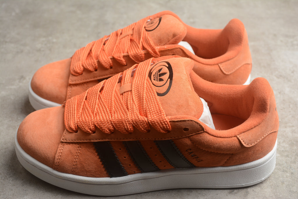 Adidas Campus 00S – Naranja con Líneas Negras