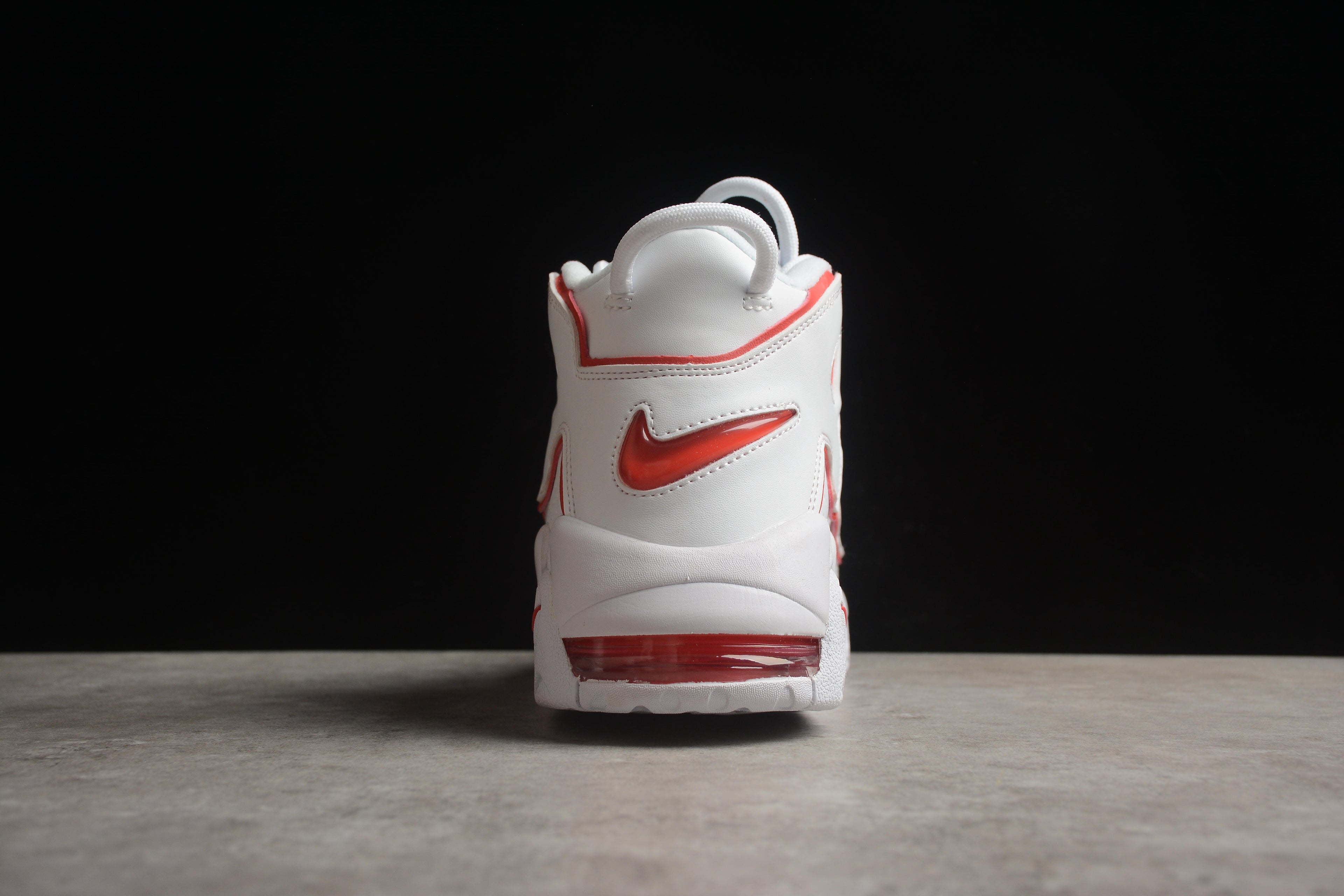 Air More Uptempo – Blanco / Rojo