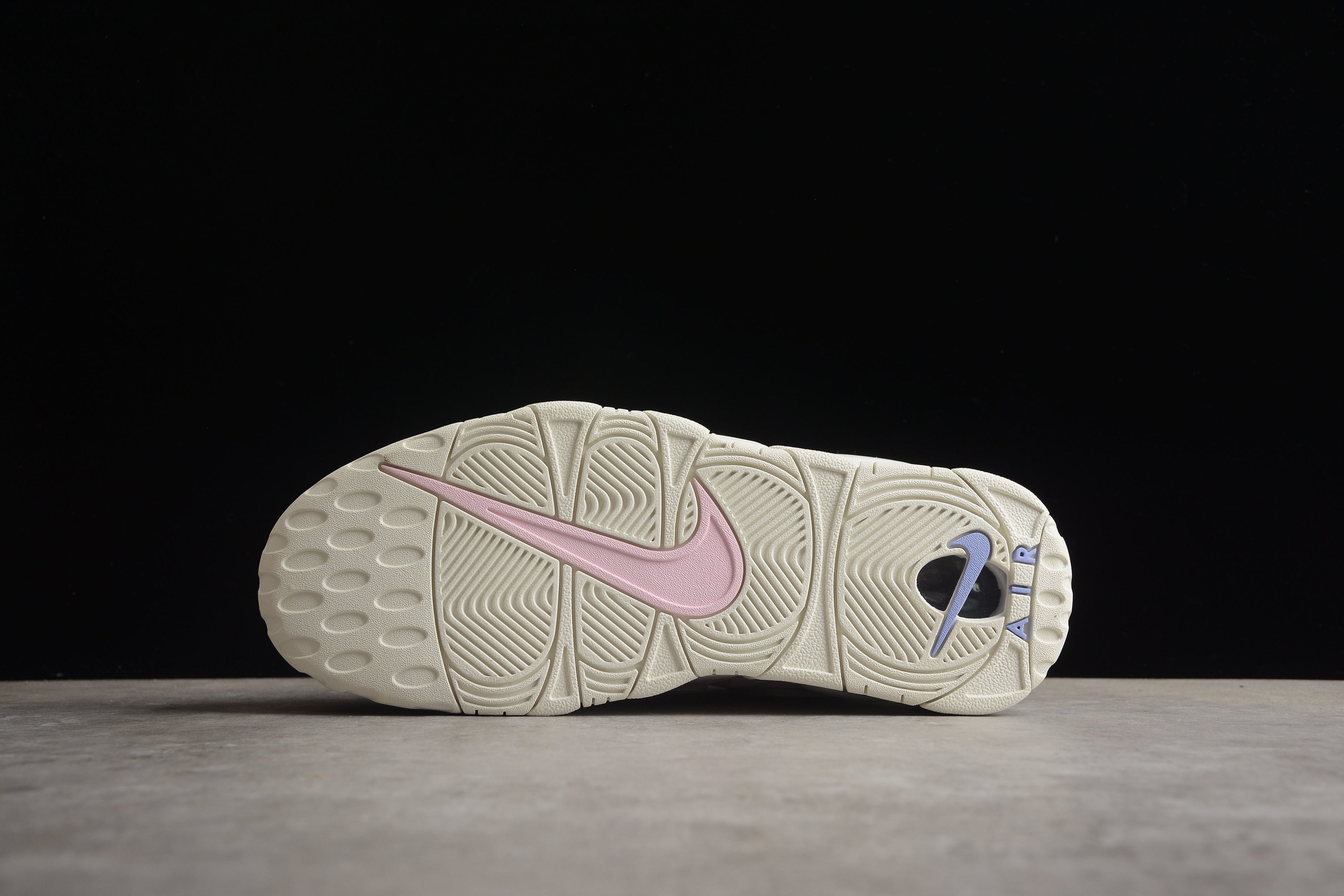 Air More Uptempo – Blanco / Rosa / Lila