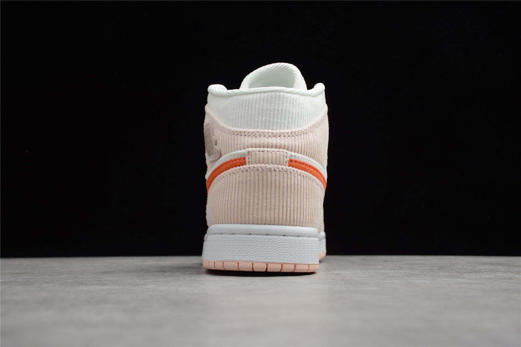 Air Jordan 1 Mid – Rosa / Blanco / Naranja