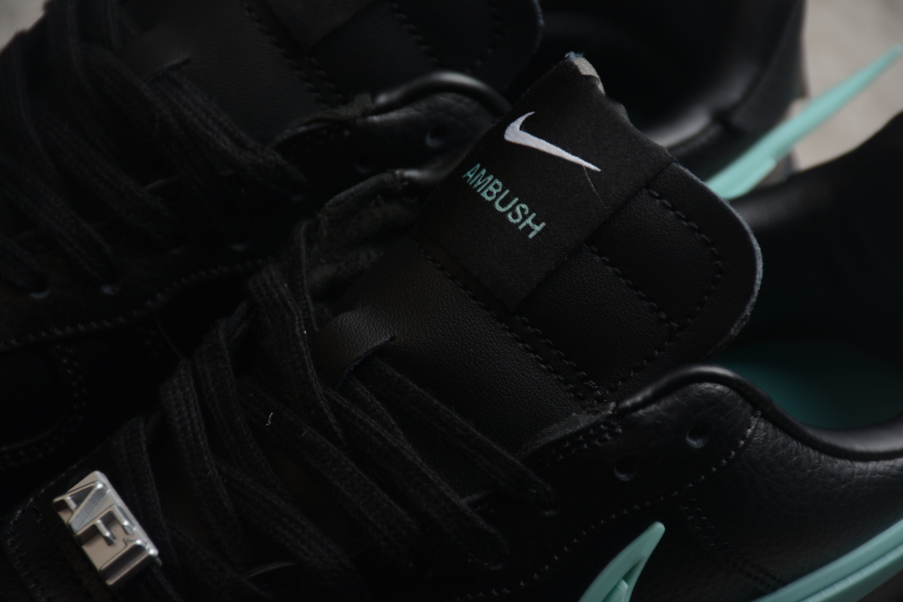 Air Force 1 Low – Full Negro / Turquesa