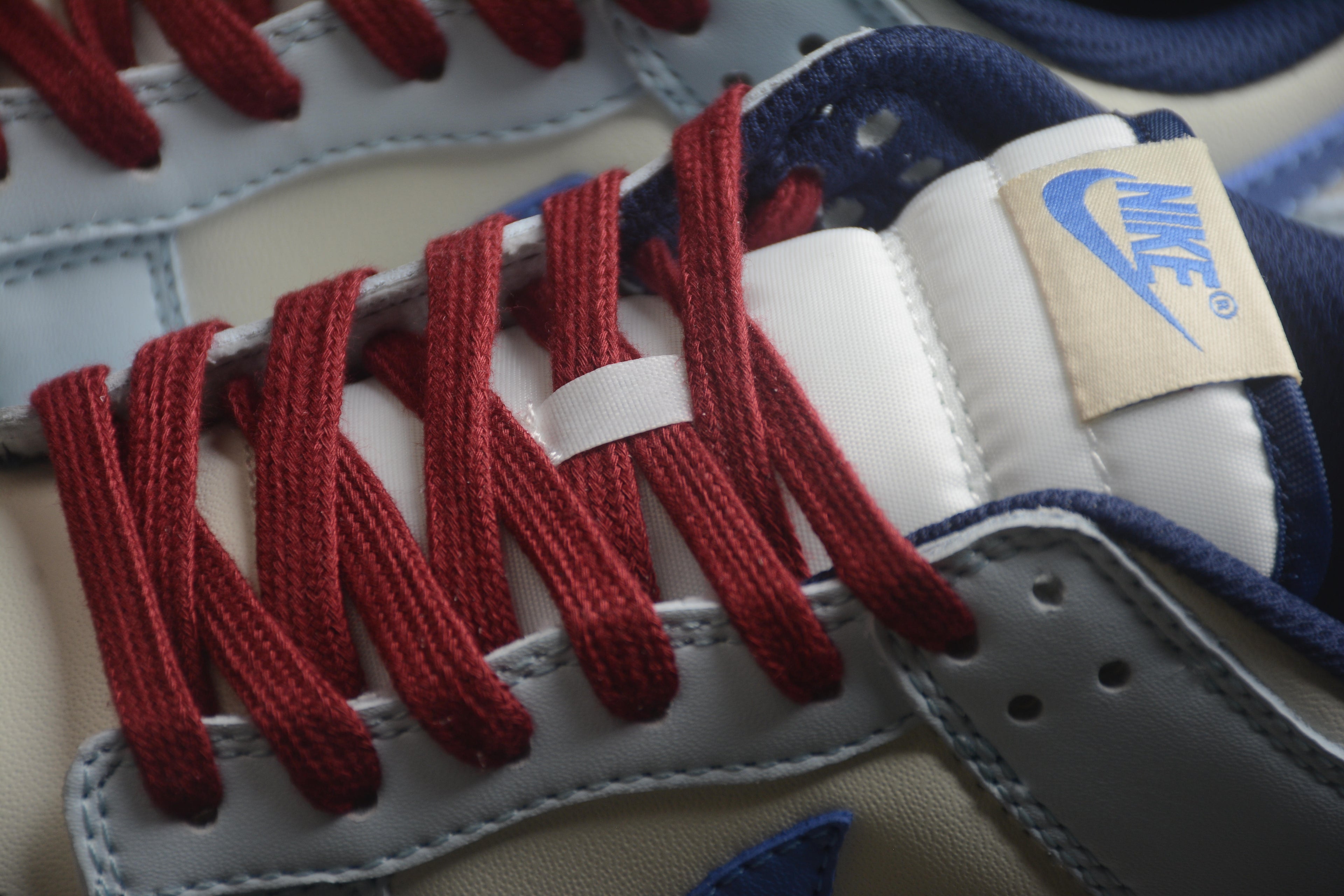 Dunk SB – Azul / Blanco