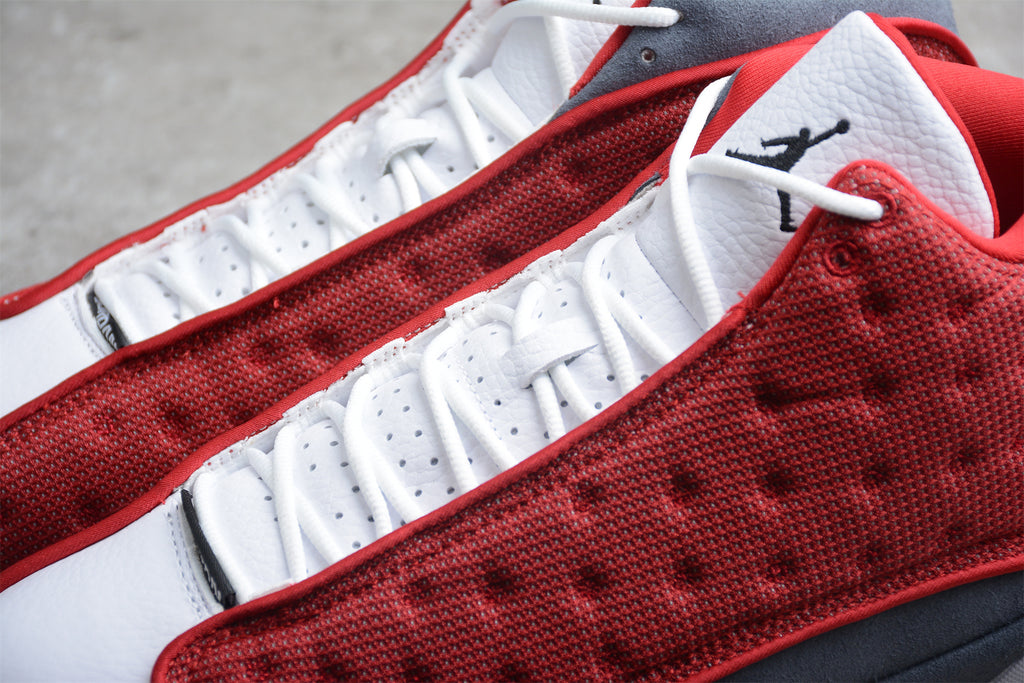 Air Jordan 13 – Rojo / Blanco / Gris