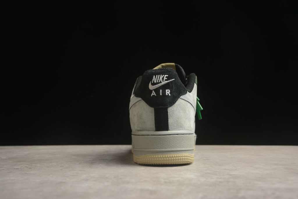 Air Force 1 Low – Gris / Marrón / Negro