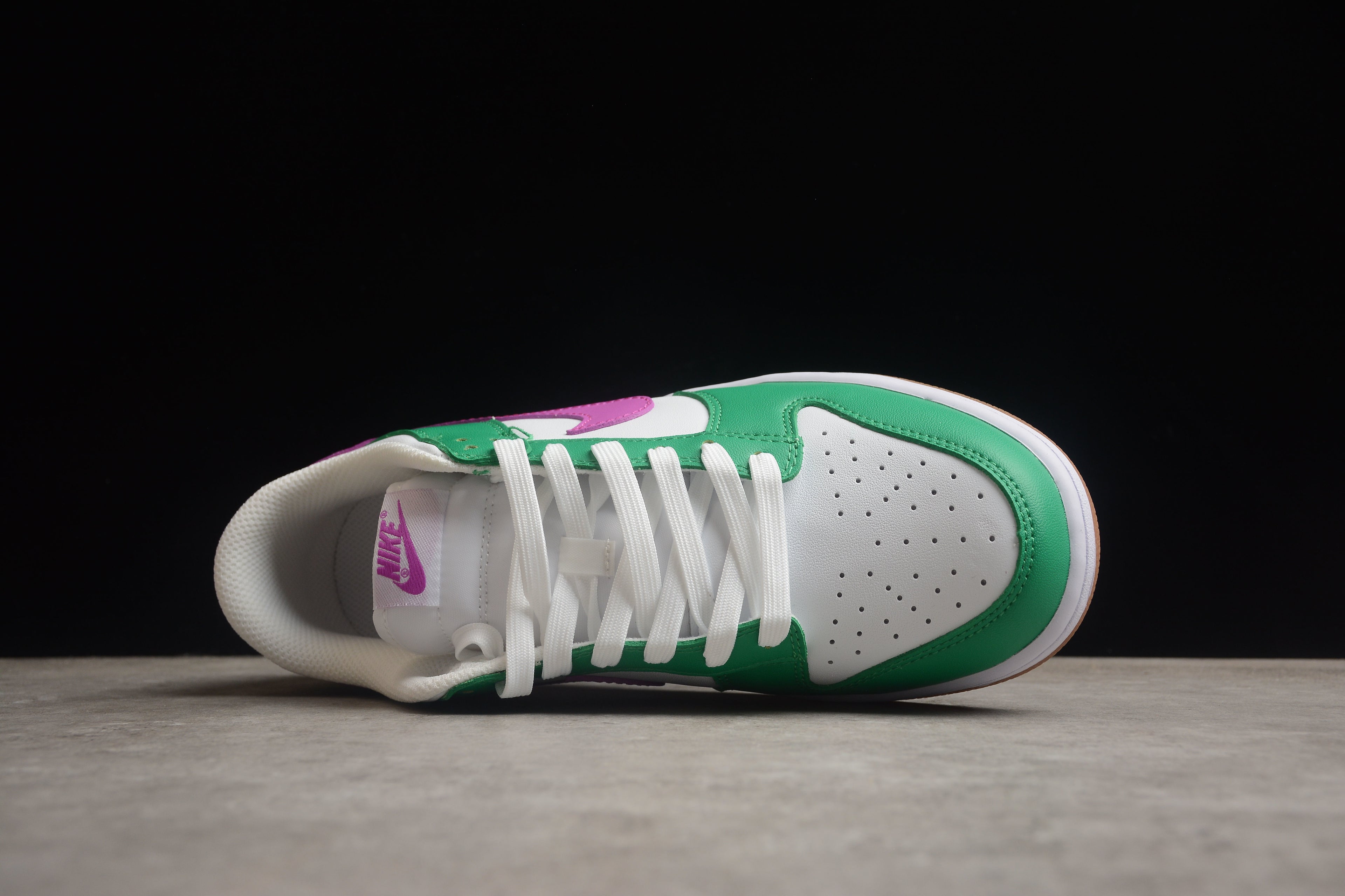 Dunk SB – Verde / Blanco / Lila