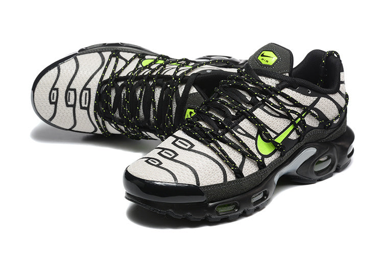 Air Max Plus Utility –  Blanco / Negro
