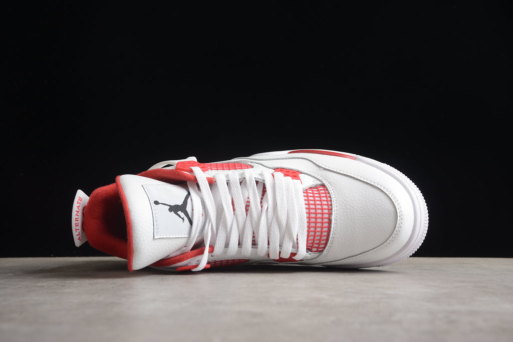 Air Jordan 4 – Blanco / Rojo