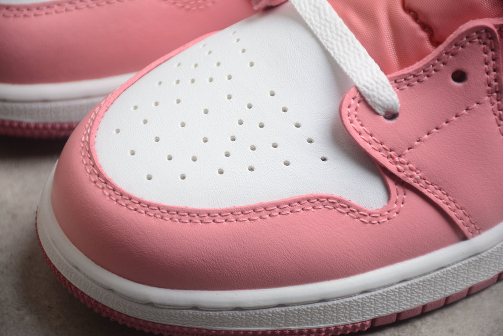 Air Jordan 1 Mid – Rosa Claro / Blanco
