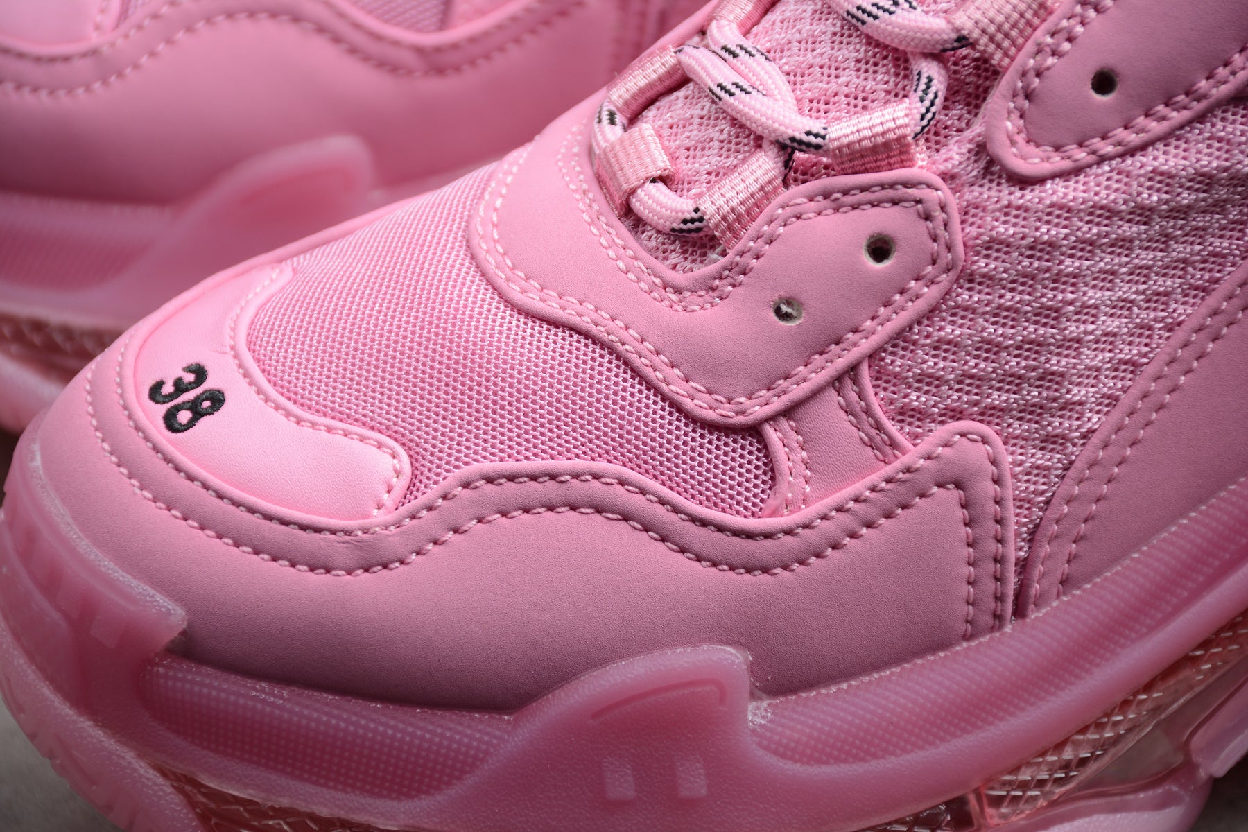 Balenciaga Triple S – Rosa