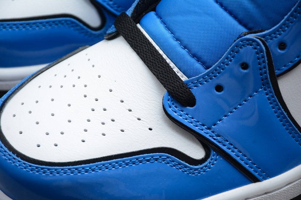 Air Jordan 1 Mid – Azul / Negro