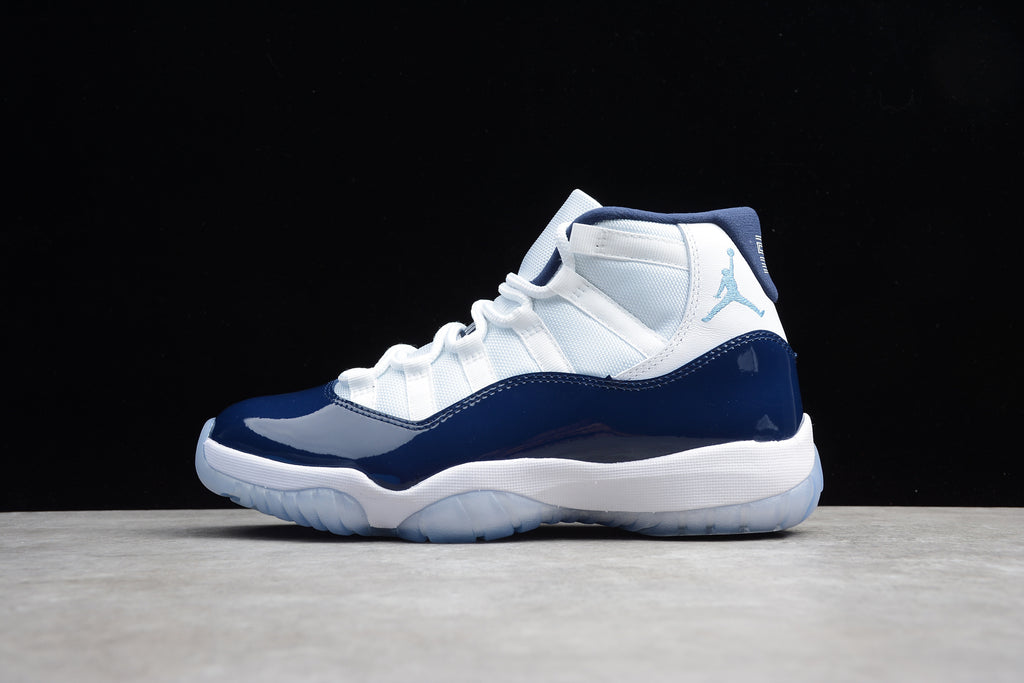 Air Jordan 11 – Azul / Blanco