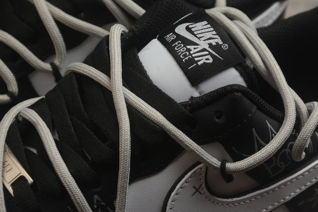 Air Force 1 Low – Negro / Blanco