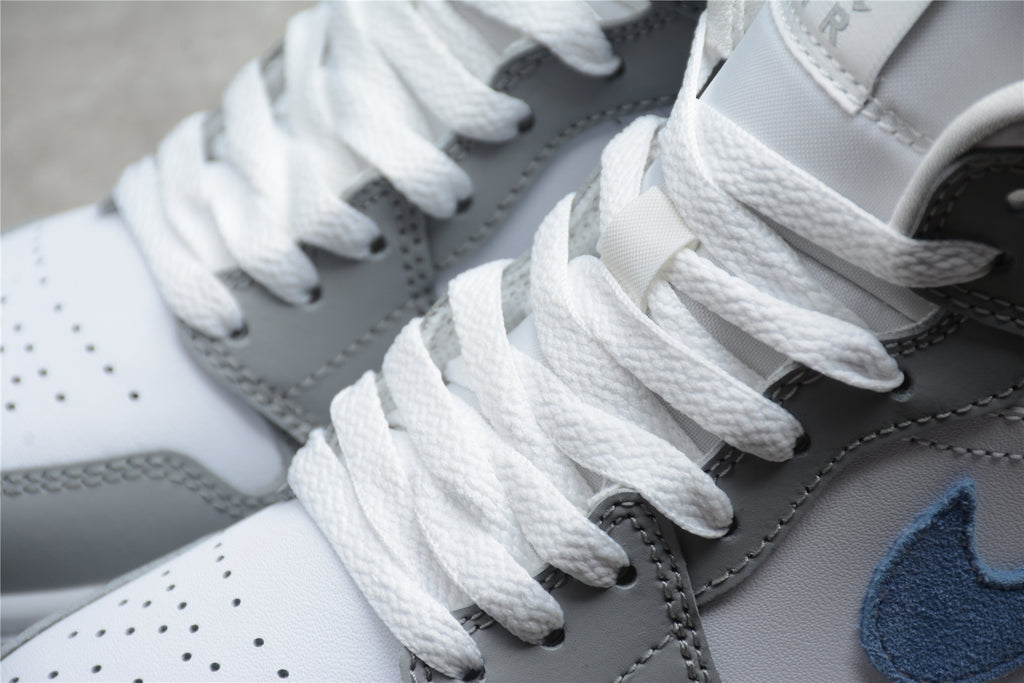 Air Jordan 1 Mid – Gris / Azul