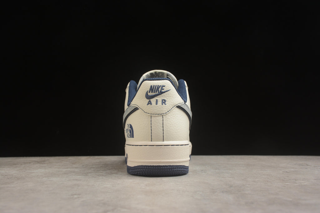 Air Force 1 Low – Blanco / Azul