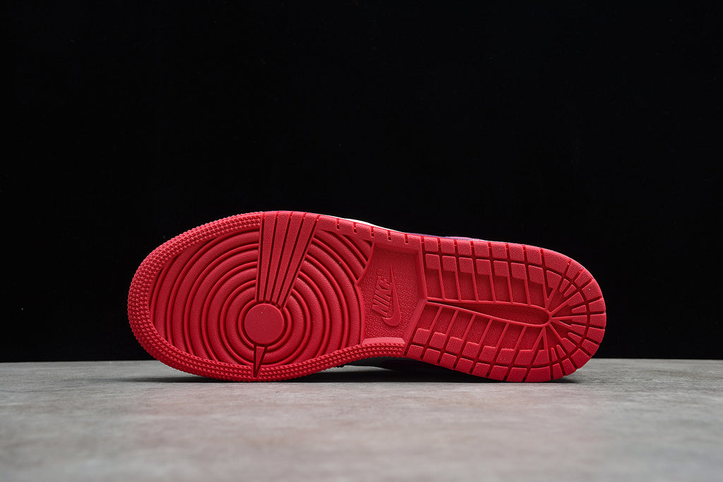 Jordan 1 Low – Blanco / Rosa