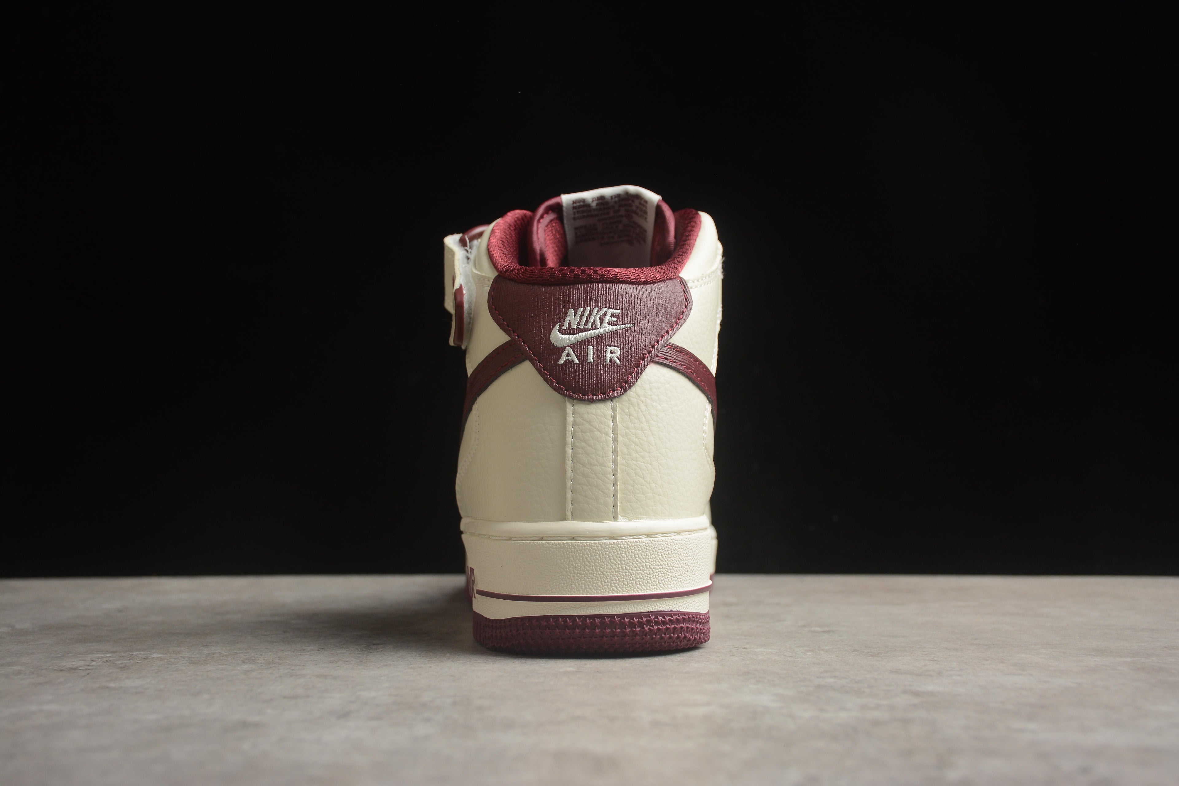 Air Force 1 High – Beige / Granate