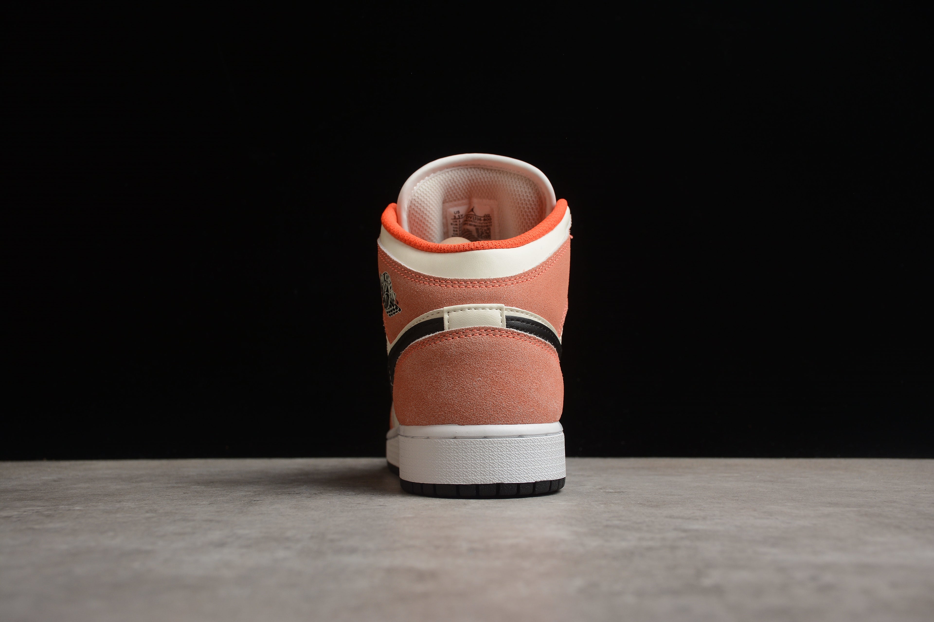 Air Jordan 1 Mid – Rosa / Beige