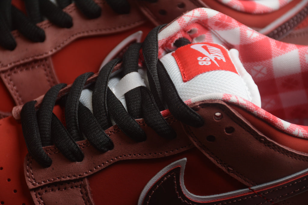 Dunk SB – Granate / Negro